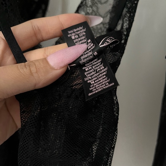 Victoria’s Secret black lace lingerie - Picture 4 of 6